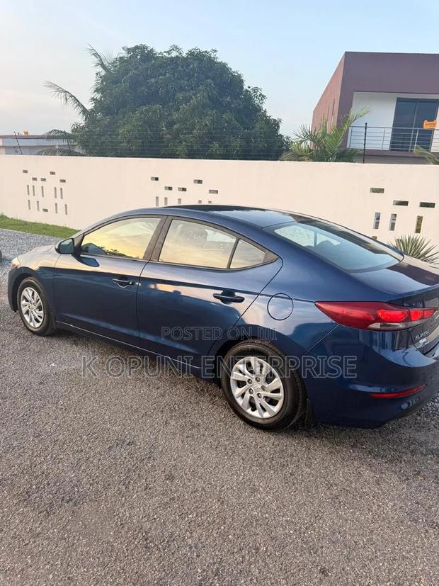 Hyundai Elantra SE 2018 Blue
