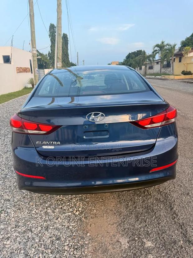 Hyundai Elantra SE 2018 Blue