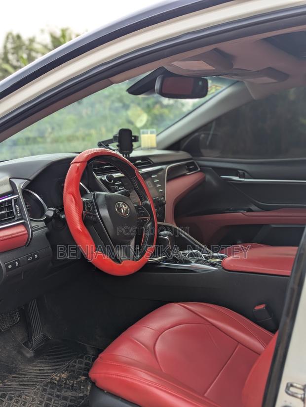 Toyota Camry XSE FWD (2.5L 4cyl 8AM) 2018 Pearl