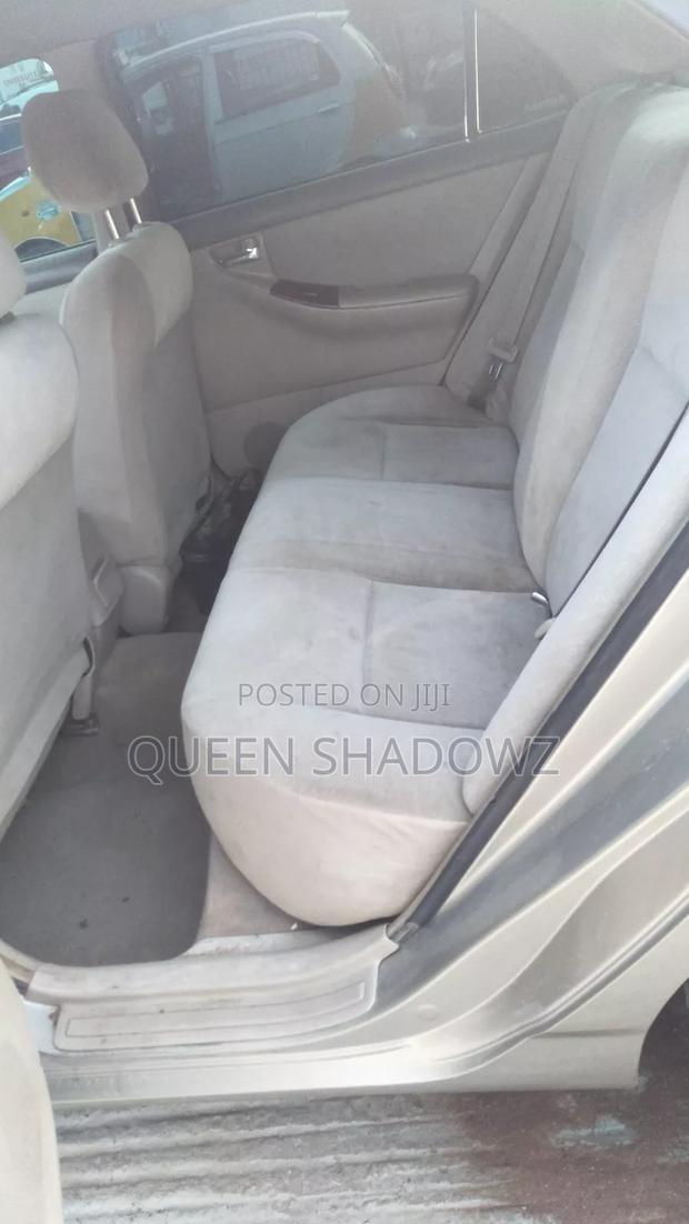 Toyota Corolla 2006 Gray