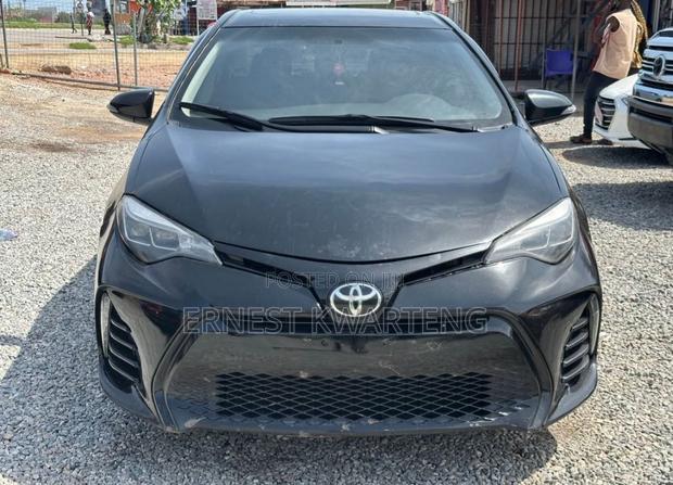 Toyota Corolla 2016 Black