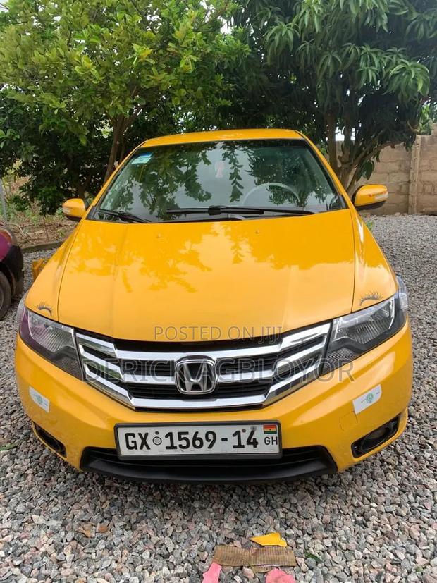 Honda Civic 2014 Yellow