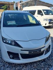 Toyota Vitz 2015 White for sale