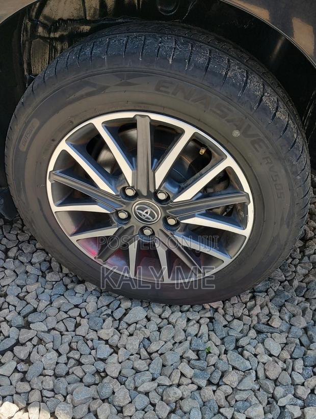 Toyota Voxy SV Premium 2014 Black