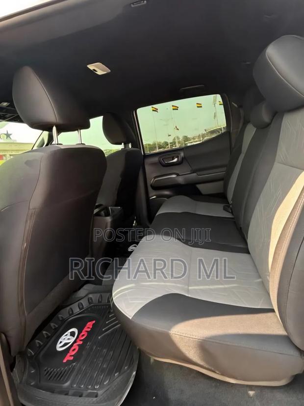 Toyota Tacoma 2020 White