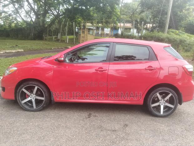 Toyota Matrix L Hatchback FWD (1.8L 4cyl 5M) 2011 Red