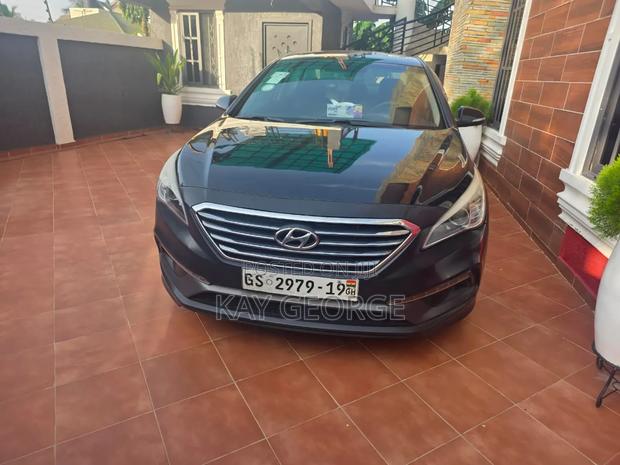 Hyundai Sonata Sport 2.0T Sedan FWD (2.0L 4cyl 6A) 2016 Black
