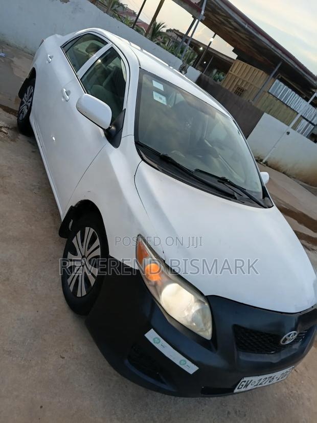 Toyota Corolla LE 4dr Sedan (1.8L 4 cyl 4A) 2009 White