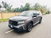 Honda Pilot EX-L 8 Passenger AWD 2023 Gray for sale