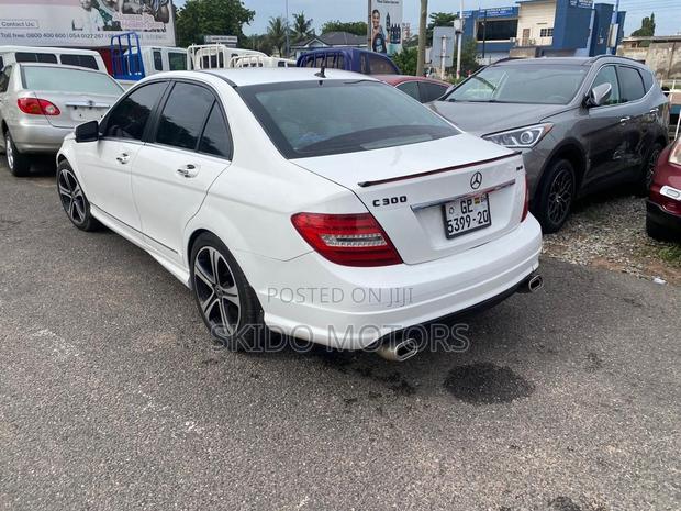 Mercedes-Benz C300 Sport 4Matic Sedan AWD (3.5L 6cyl 7A) 2014 White