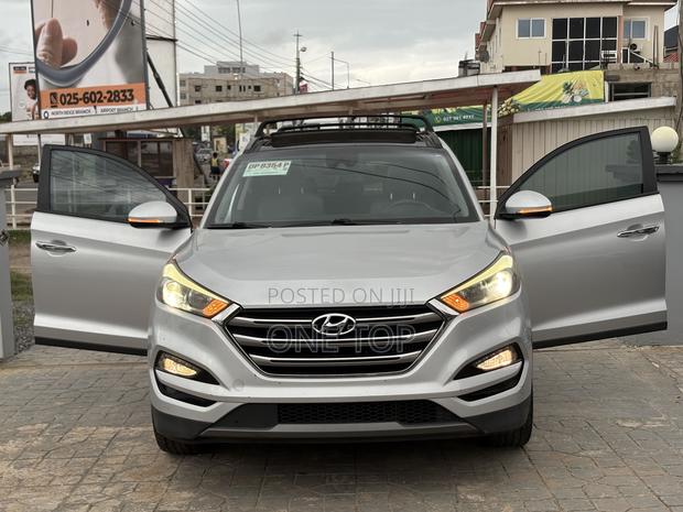 Hyundai Tucson Sport AWD 2016 Silver