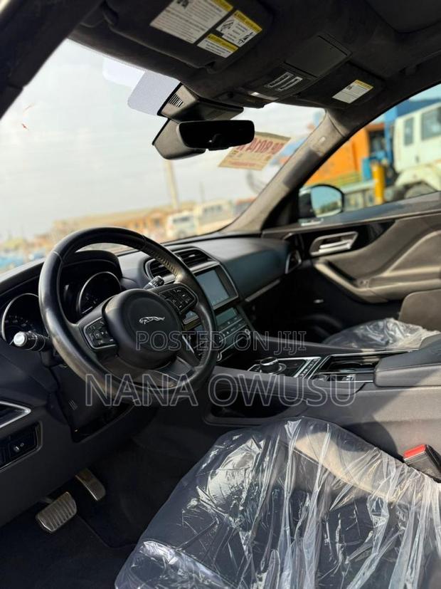 Jaguar F-Pace 2020 White