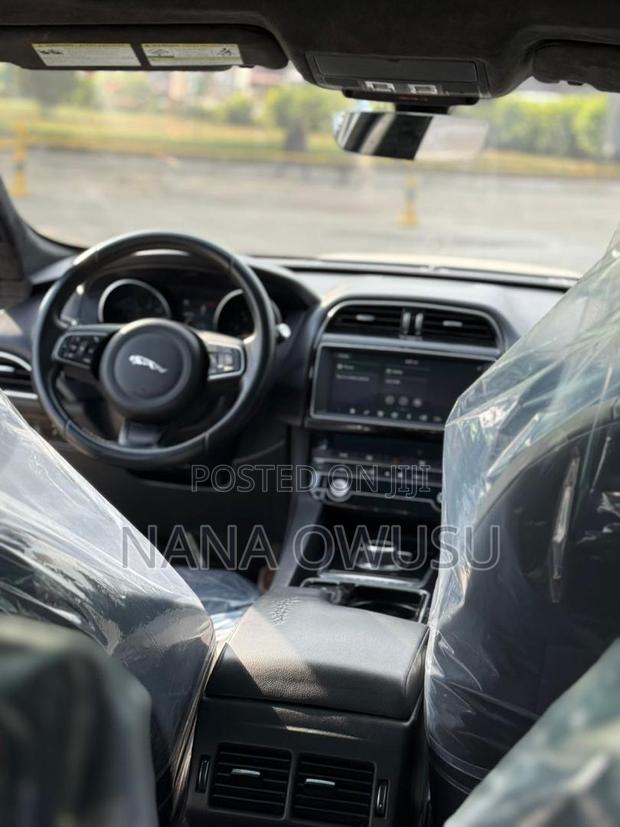 Jaguar F-Pace 2020 White