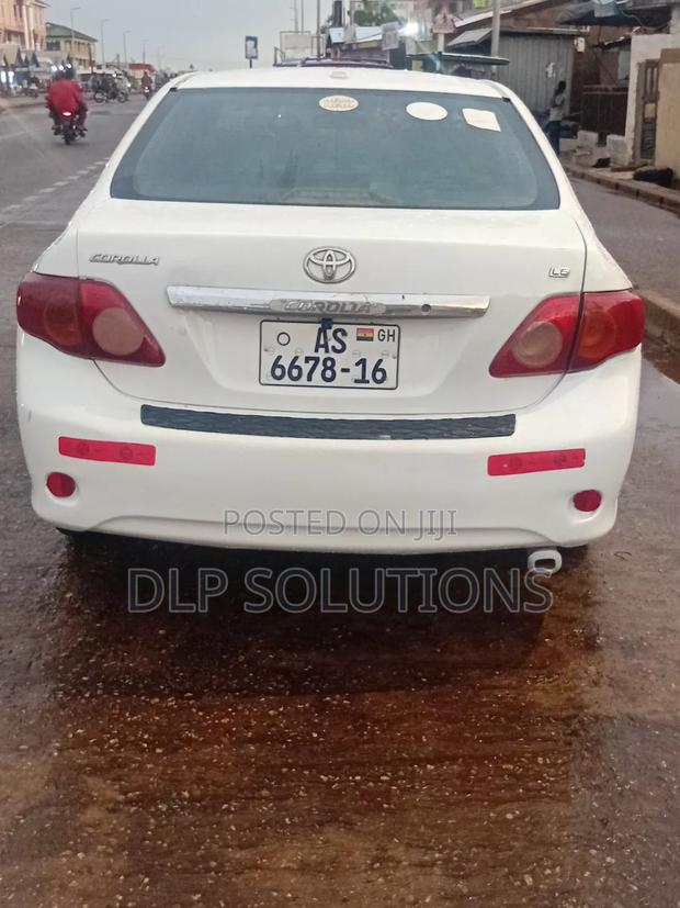 Toyota Corolla LE 4dr Sedan (1.8L 4cyl 4A) 2010 White