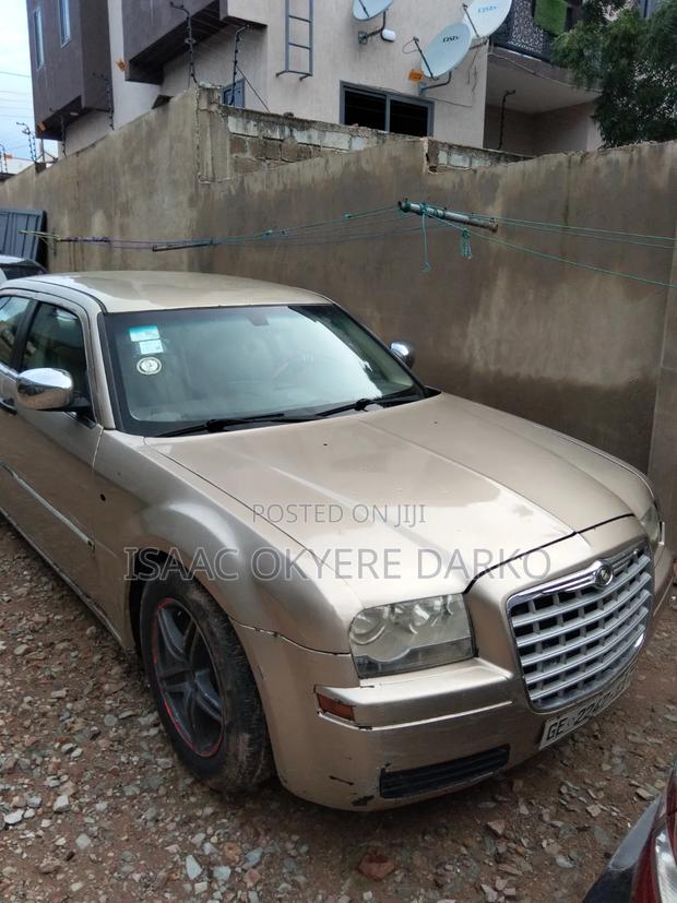 Chrysler 300C Base AWD 2010
