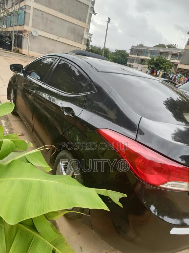 Hyundai Elantra 2012 Black
