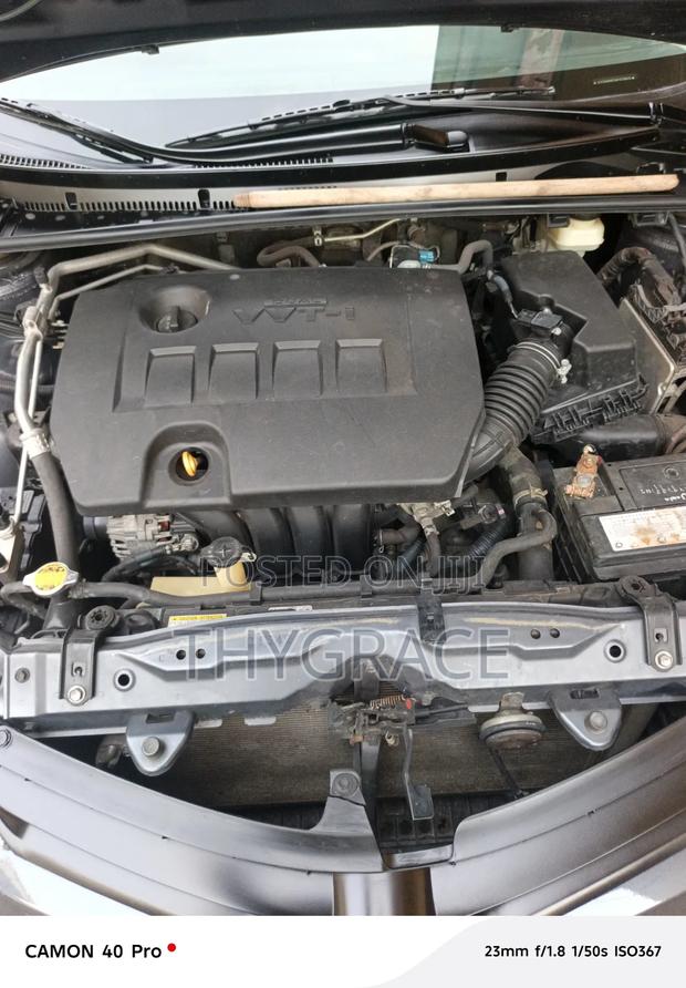 Toyota Corolla 2016 Gray