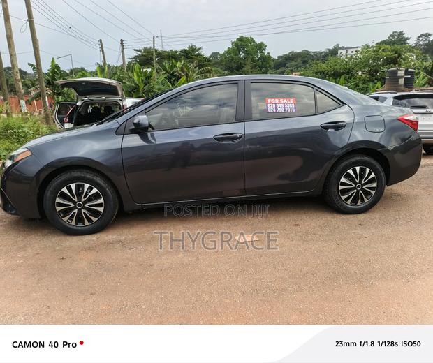 Toyota Corolla 2016 Gray