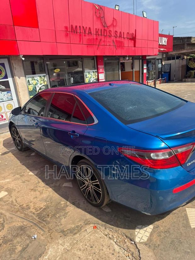 Toyota Camry SE 4dr Sedan (2.5L 4cyl 6A) 2016 Blue