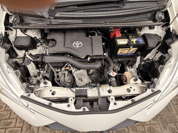 Toyota Vitz 1.0 FWD 3dr 2017 White