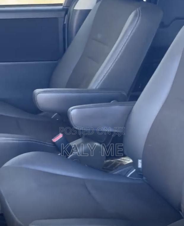 Toyota Voxy 2013 Black