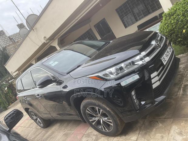 Toyota Highlander LE Plus 2019 Black