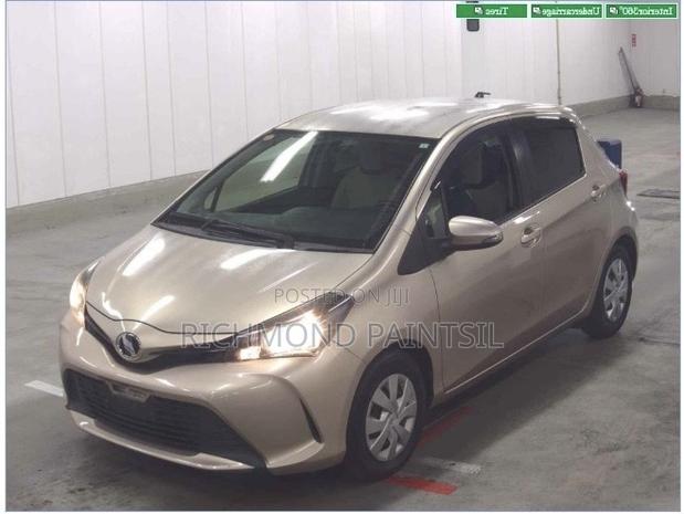 Toyota Vitz 1.3 FWD 5dr 2014 Gold