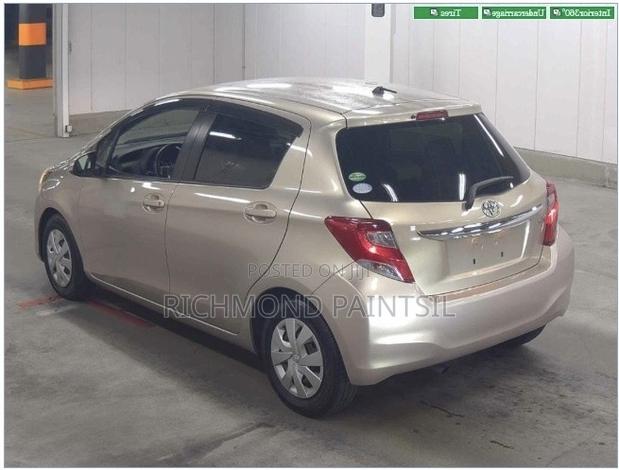 Toyota Vitz 1.3 FWD 5dr 2014 Gold