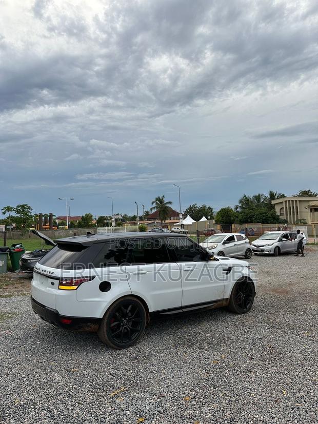 Land Rover Range Rover Sport 2019 White