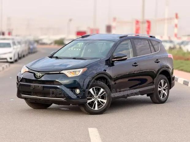 Toyota RAV4 XLE 4dr SUV AWD (2.5L 4cyl 6A) 2018 Green