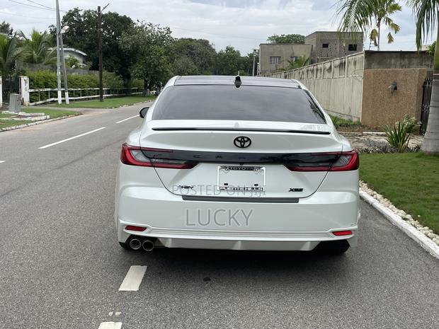 Toyota Camry XSE 2025 White
