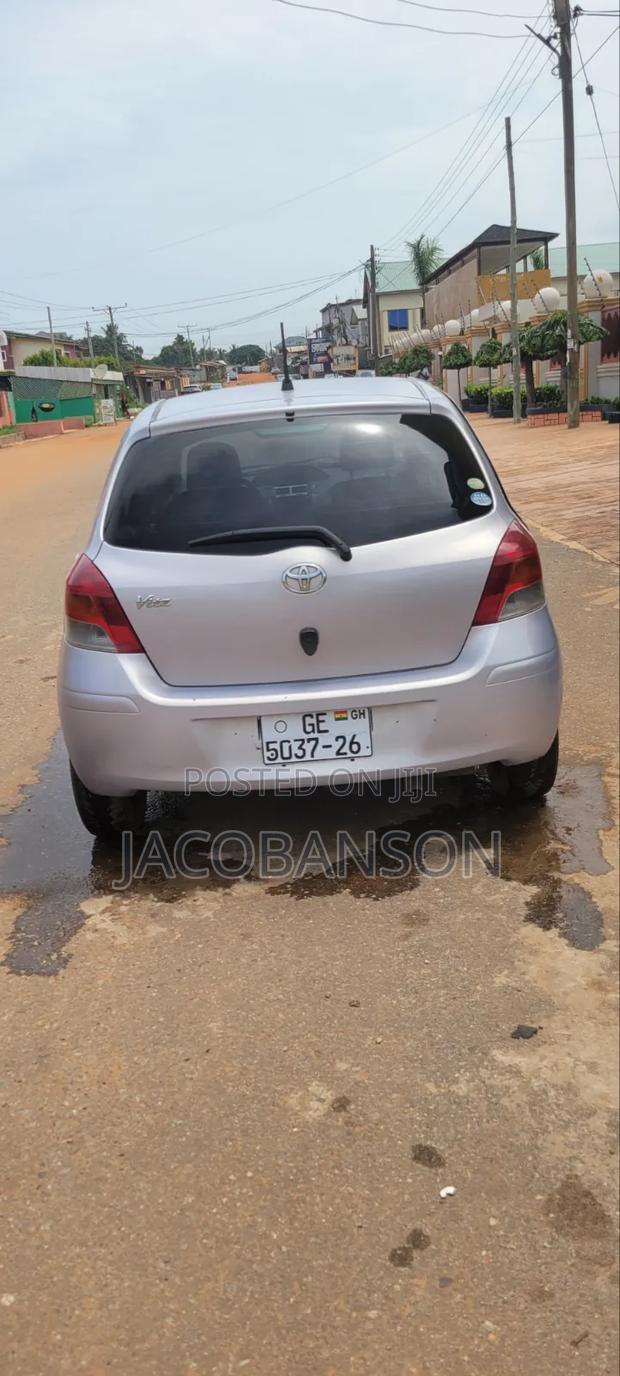 Toyota Vitz 1.3 AWD 5dr 2010 Silver