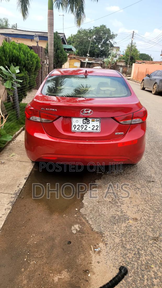 Hyundai Elantra Limited Sedan FWD (1.8L 4cyl 6A) 2013 Red