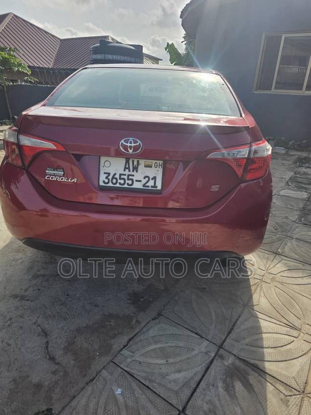 Toyota Corolla S 4dr Sedan (1.8L 4cyl CVT) 2015 Red