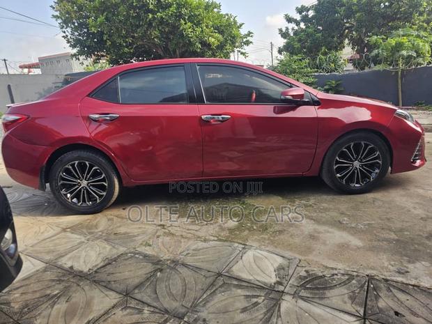Toyota Corolla S 4dr Sedan (1.8L 4cyl CVT) 2015 Red