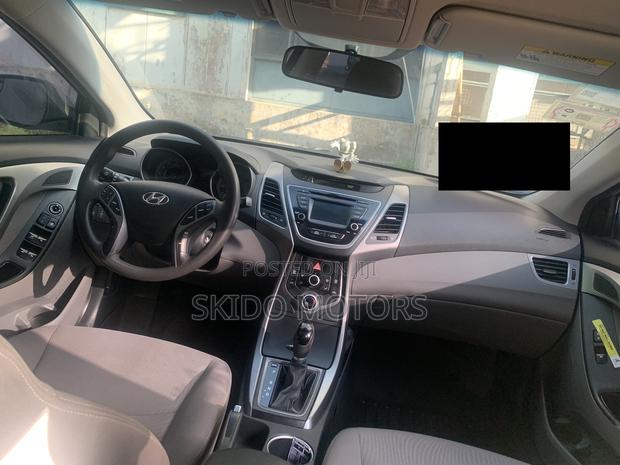 Hyundai Elantra 2015 Silver