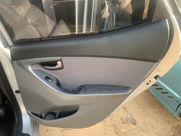 Hyundai Elantra 2015 Silver