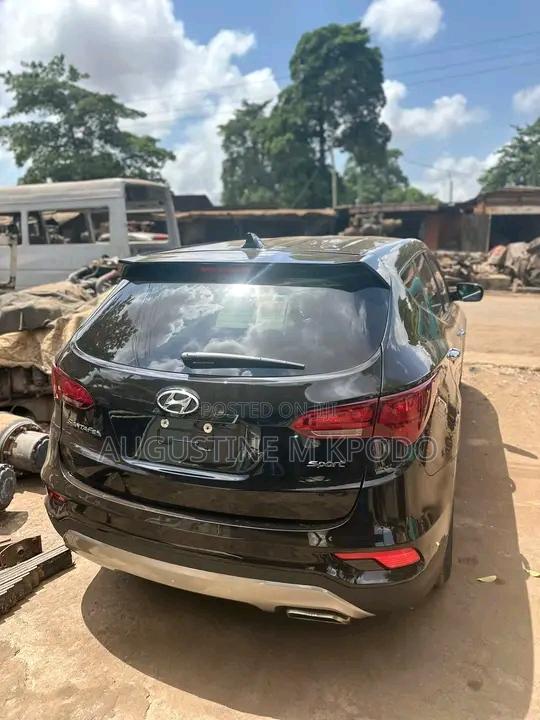 Hyundai Santa Fe 2017 Black
