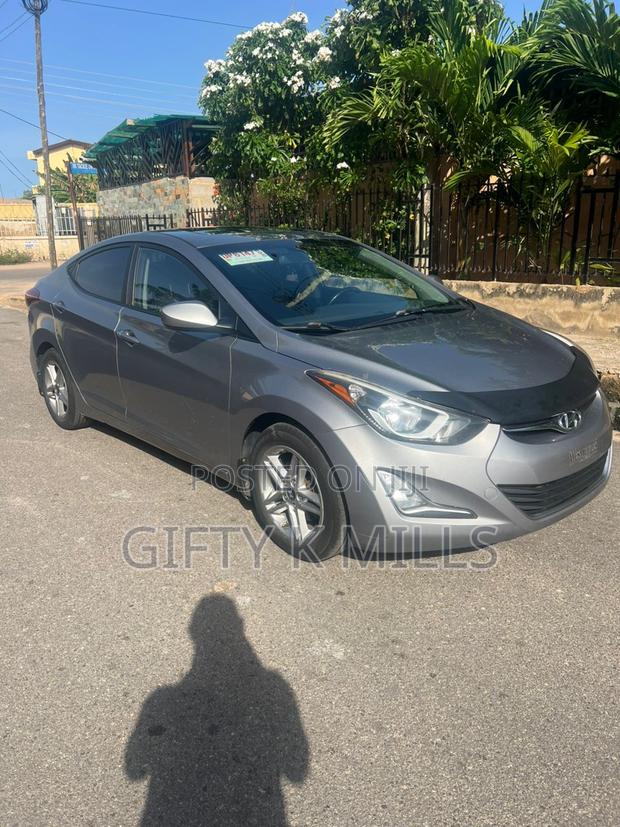 Hyundai Elantra Sport Sedan FWD (2.0L 4cyl 6A) 2016 Gray