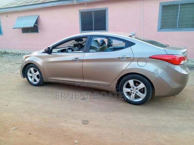 Hyundai Elantra Limited 4dr Sedan (1.8L 4cyl 6A) 2015 Gray