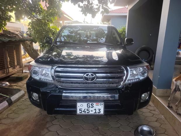 Toyota Land Cruiser 2013 Black