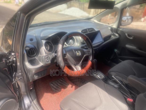 Honda Fit Automatic 2012 Gray