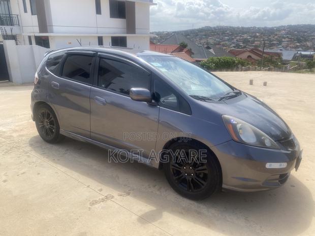 Honda Fit Automatic 2012 Gray