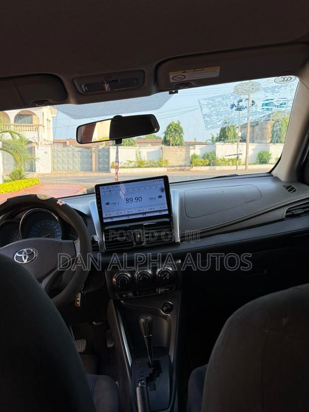 Toyota Yaris 2014 Black