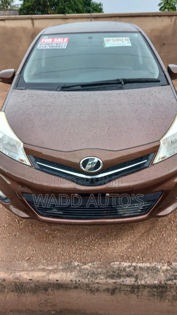 Toyota Vitz 2012 Brown