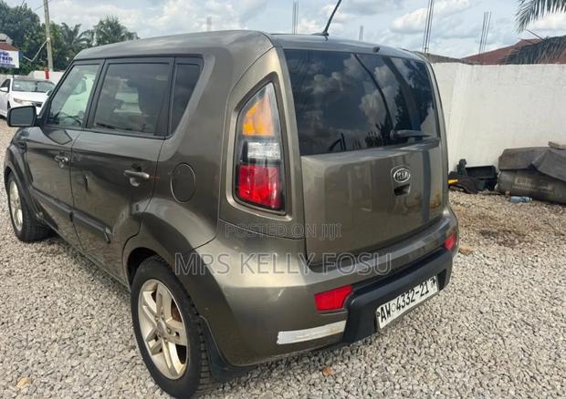 Kia Soul Automatic 2012 Gray