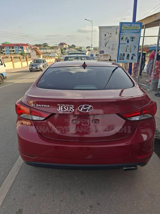 Hyundai Elantra SE Sedan FWD (1.8L 4cyl 6A) 2016 Red
