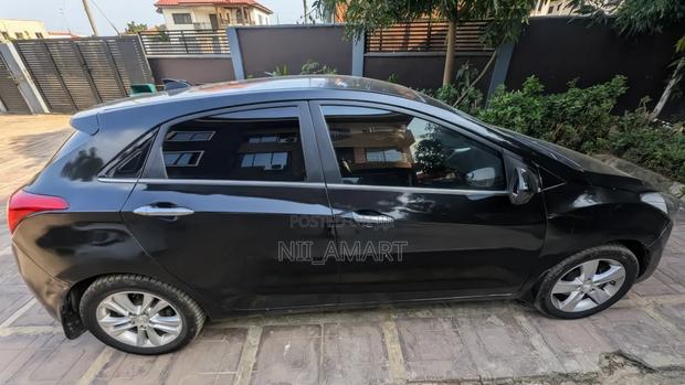 Hyundai Elantra GT 2013 Black