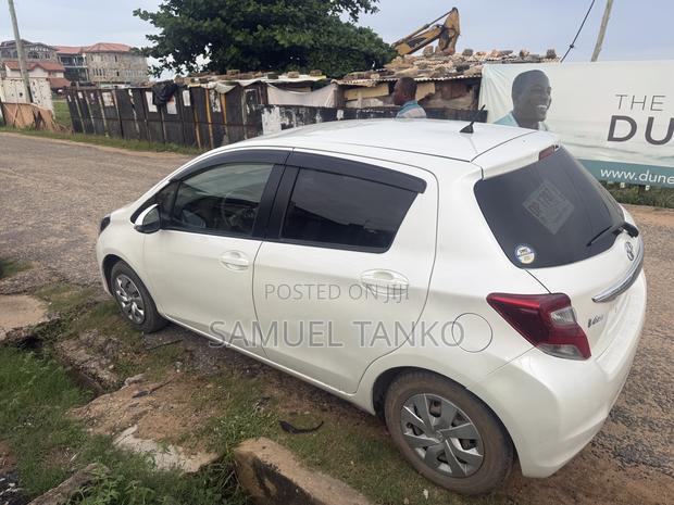 Toyota Vitz 2014 White