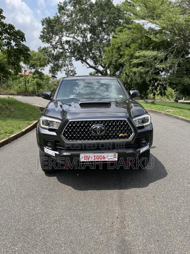 Toyota Tacoma TRD Sport 2019 Gray